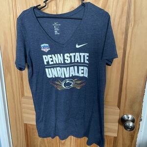 Like New, Women’s Size Large Penn State Nike T-Shirt PlayStation Bowl
